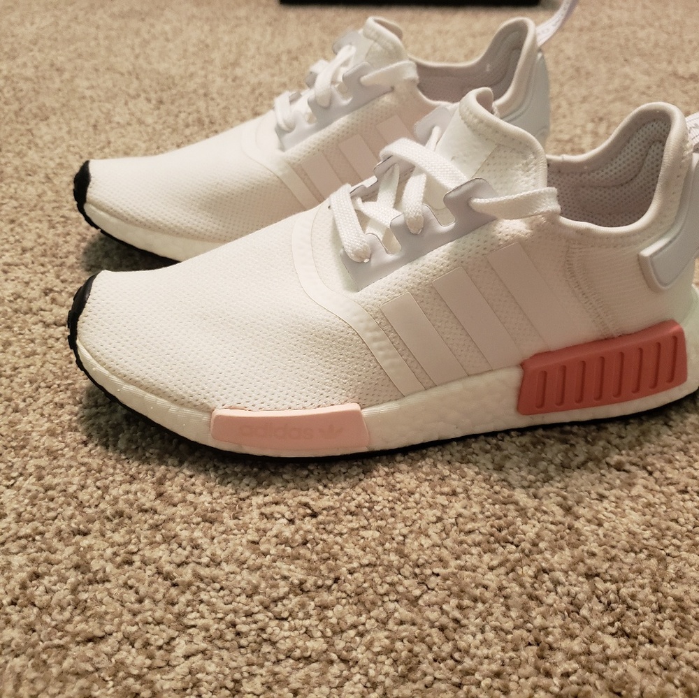 White Adidas NMD's